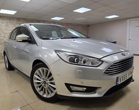 FORD FOCUS 1.0 T EcoBoost Titanium X